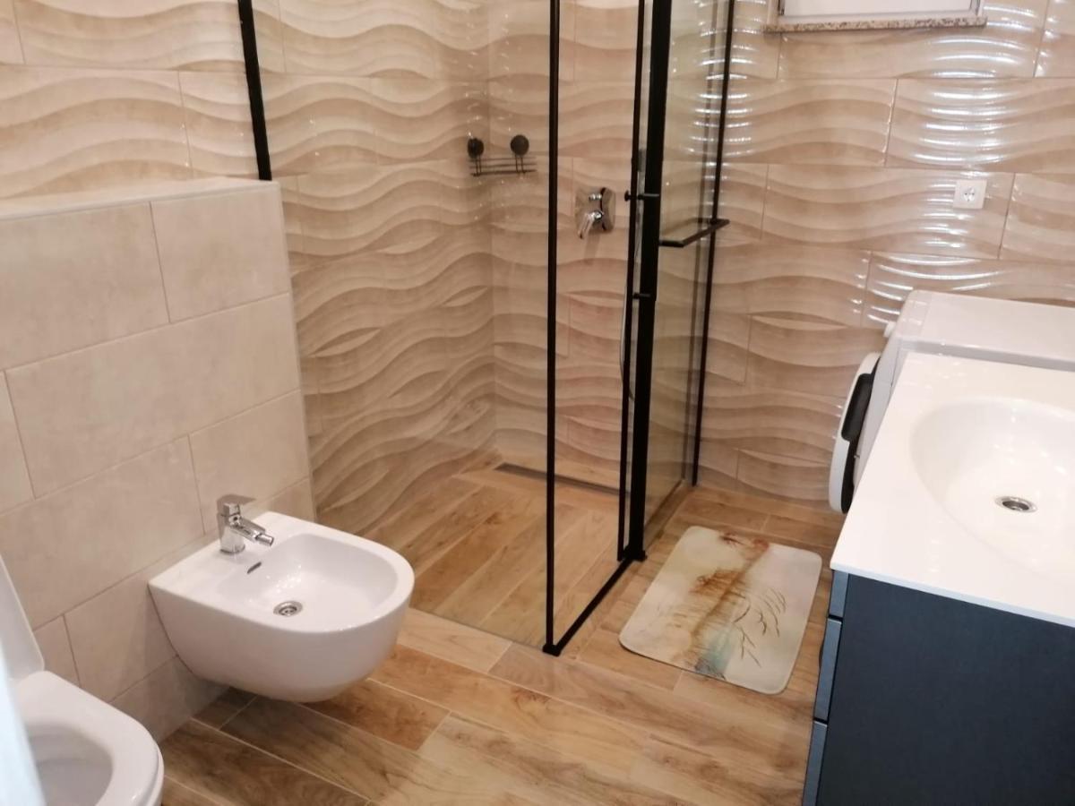 Apartmani Valerija I Joso บาร์บินเย ภายนอก รูปภาพ