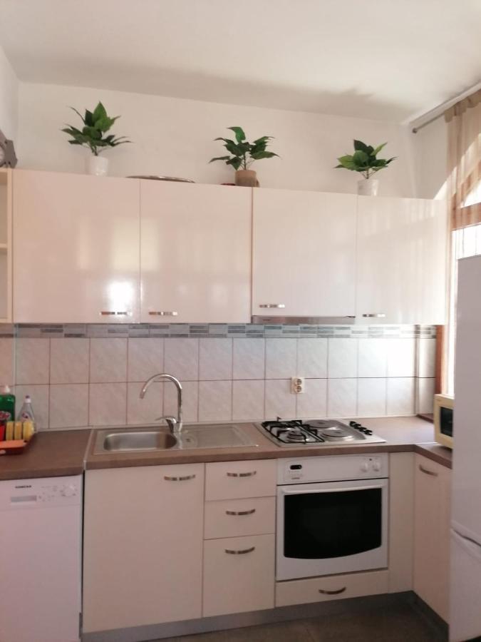 Apartmani Valerija I Joso บาร์บินเย ภายนอก รูปภาพ