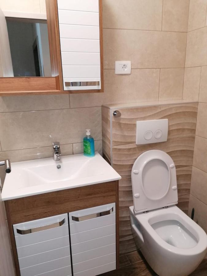 Apartmani Valerija I Joso บาร์บินเย ภายนอก รูปภาพ
