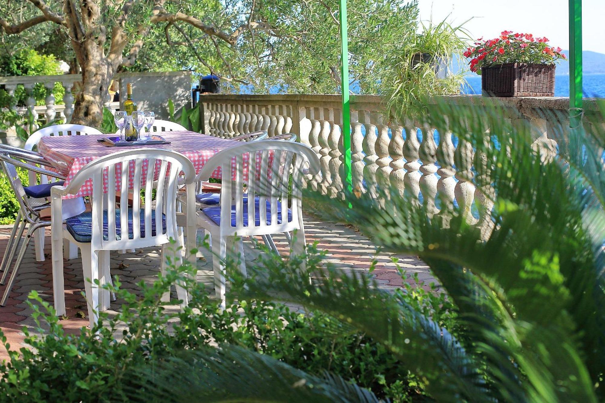 Apartmani Valerija I Joso บาร์บินเย ภายนอก รูปภาพ